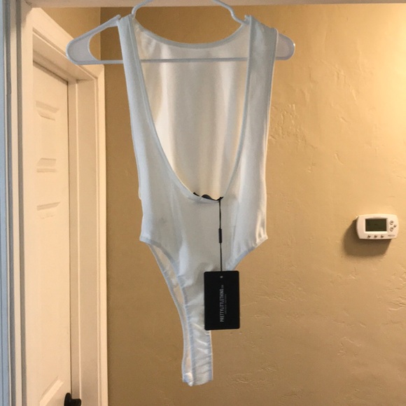 NWT! Too small - Picture 2 of 4